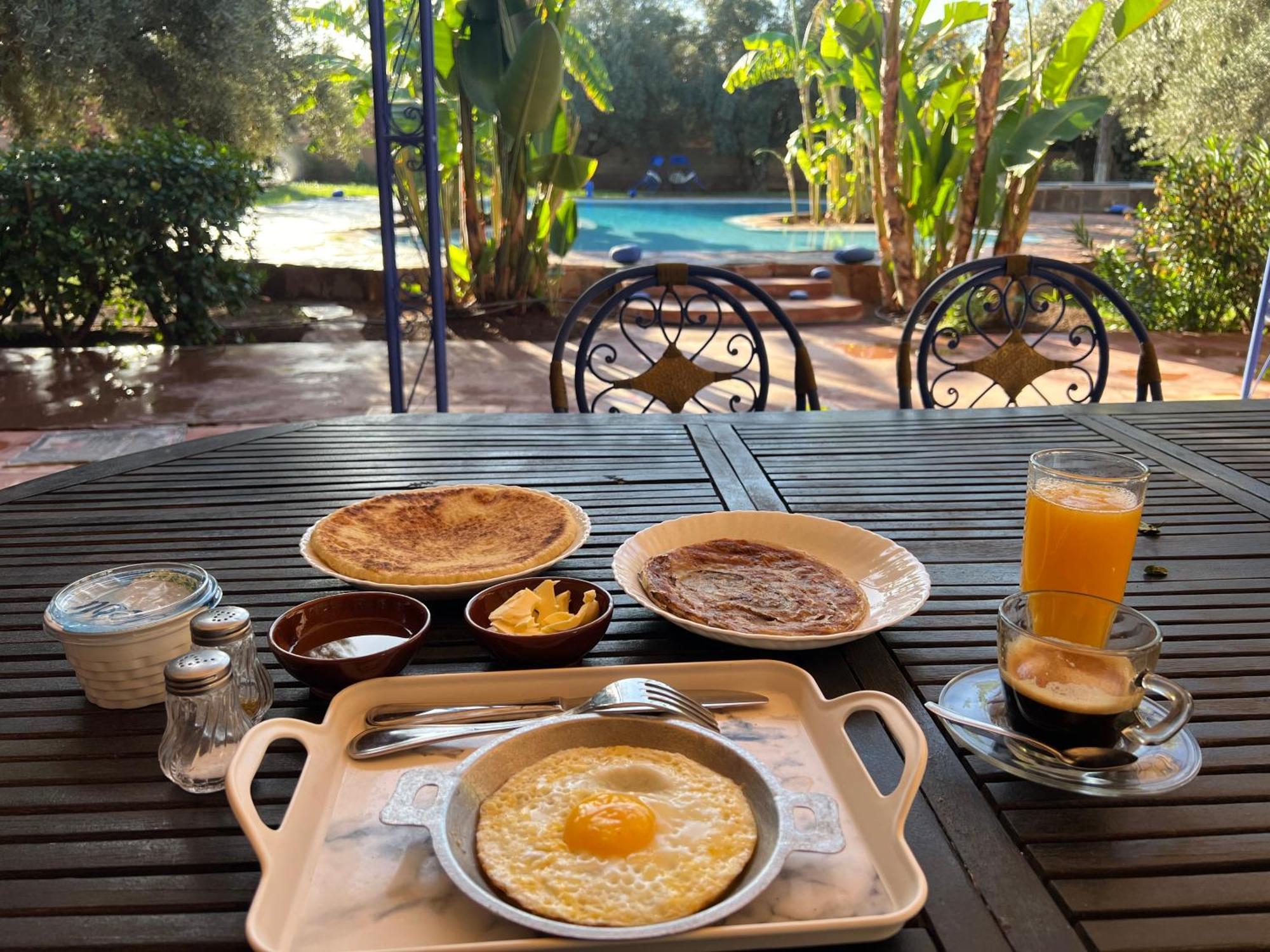 Bed and Breakfast Le Domaine De Carole Marrakech Douar Akkara Exterior foto
