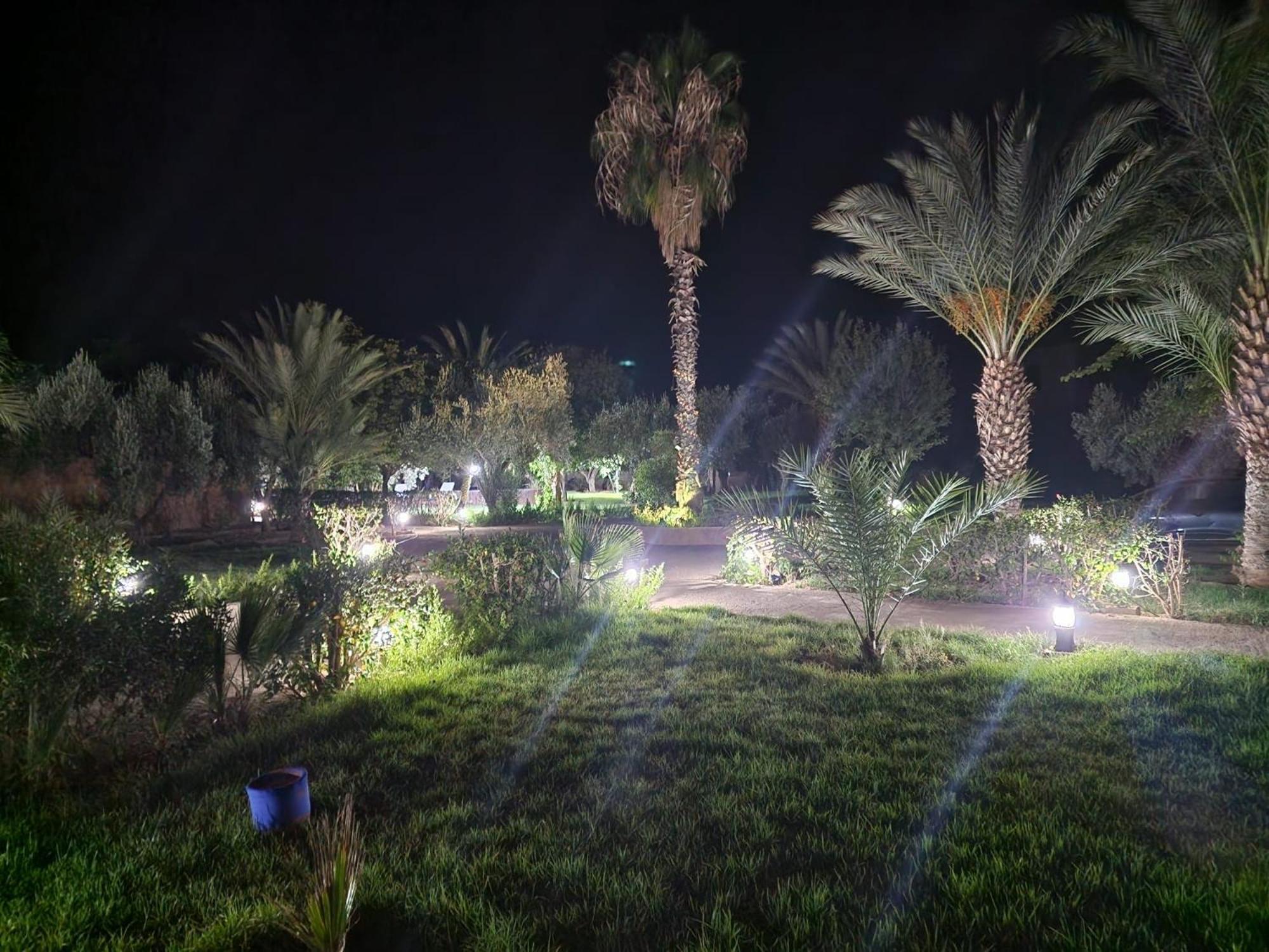Bed and Breakfast Le Domaine De Carole Marrakech Douar Akkara Exterior foto